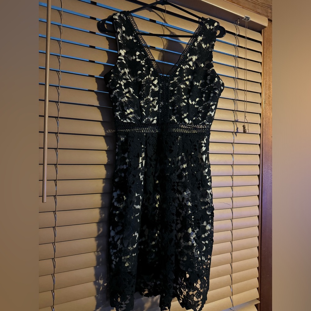 Alya Dress